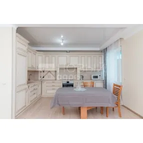 2-к. квартира, 61,1 м², 1/3 эт.
