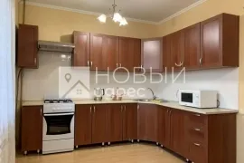 Продается двухкомнатная квартира в центральной части города.