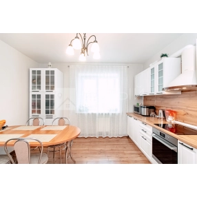 4-к. квартира, 112,9 м², 4/5 эт.