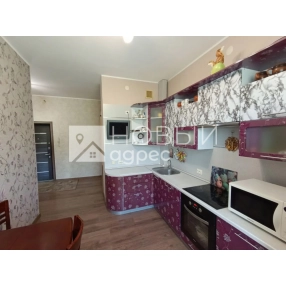 Доля в 3-к. квартире, 91,5 м², 5/12 эт.